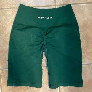 Alphalete Amplify Biker Shorts - M - Darkest Pine